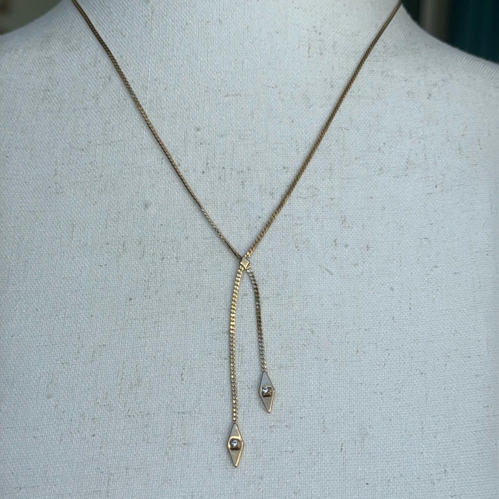 Avon dainty necklace